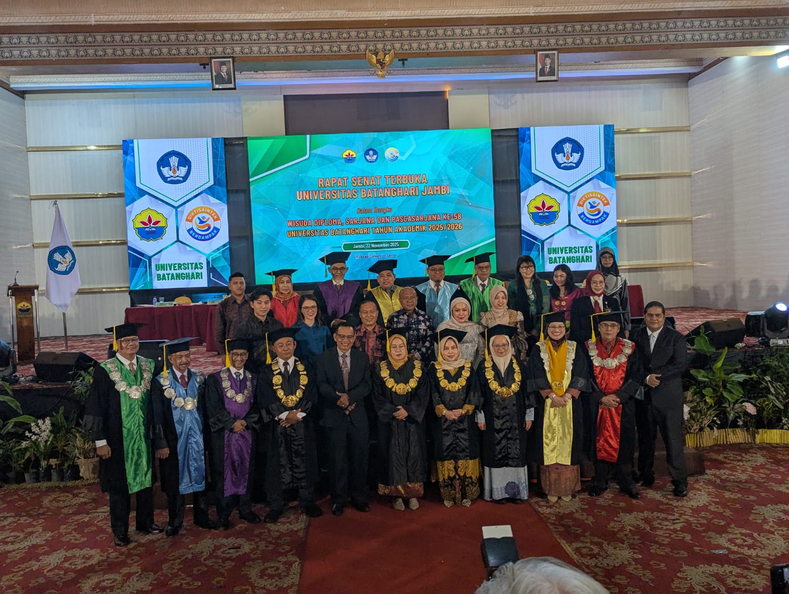 LAPORAN REKTOR UNIVERSITAS BATANGHARI PADA WISUDA ke 58